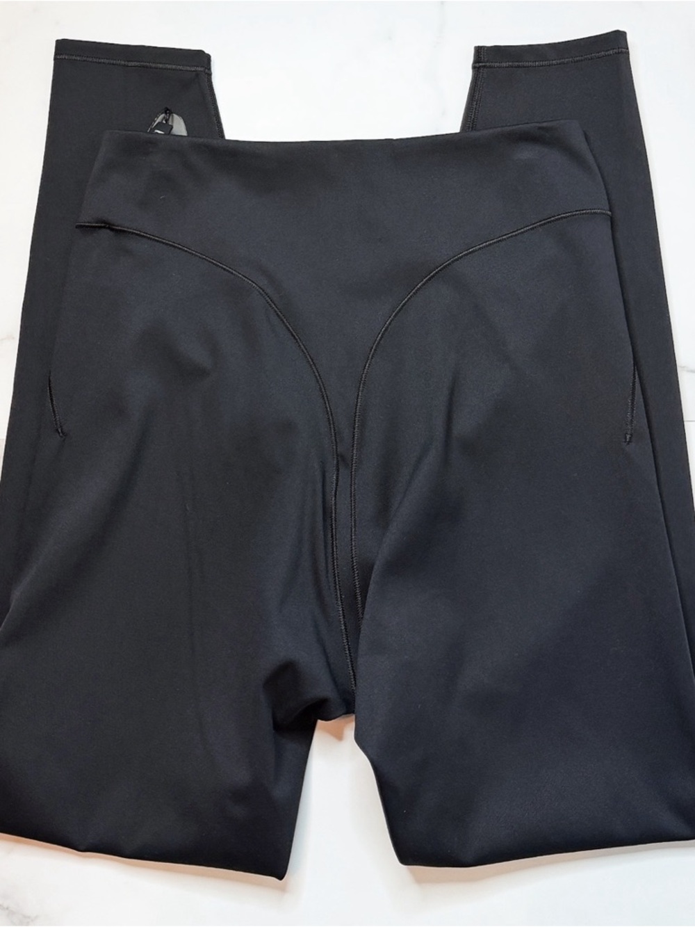 NWT NikeSkims Matte V-Panel 26” Leggings - Picture 5 of 6
